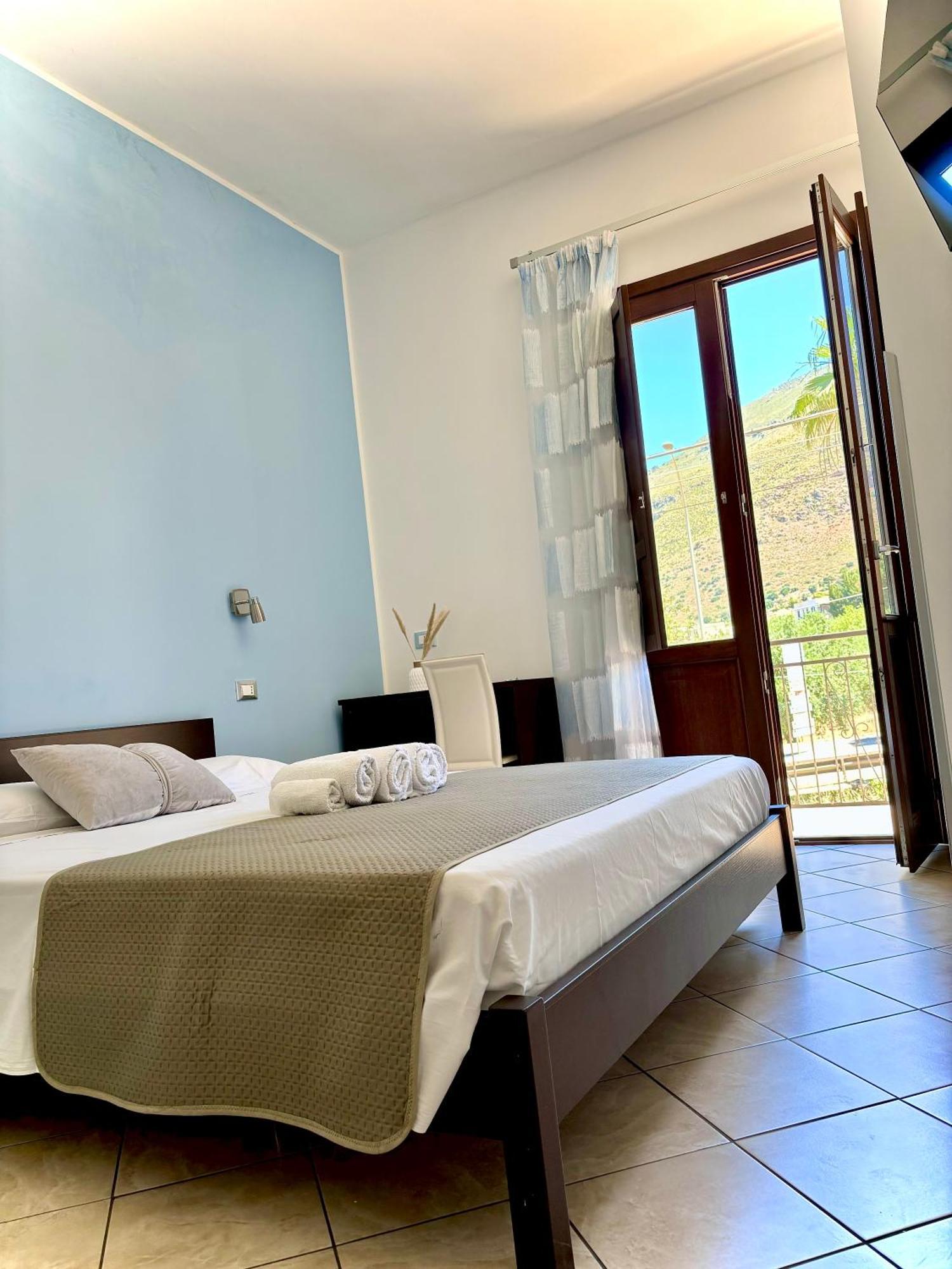 Bed And Breakfast Turi Кастеллуццо Экстерьер фото